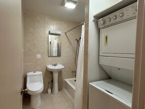 596 S Mentor Ave, Unit 596 S Mentor Ave in Pasadena, CA - Building Photo - Building Photo