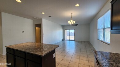 41932 W Manderas Ln in Maricopa, AZ - Building Photo - Building Photo