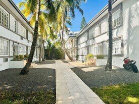 301 86th St in Miami Beach, FL - Building Photo