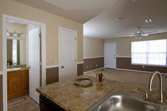 Lakewood Village in Springfield, MO - Building Photo - Building Photo