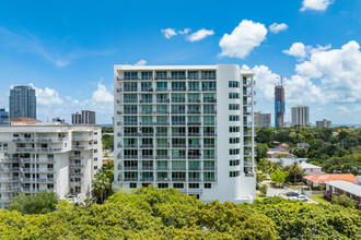 The Roads at 21st in Miami, FL - Building Photo - Building Photo