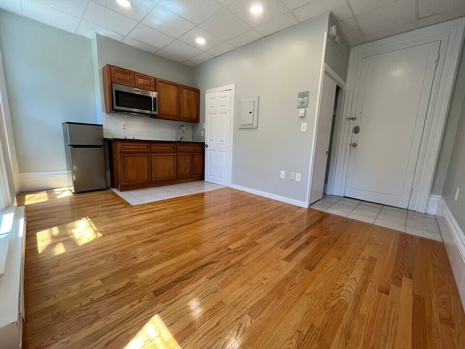 71 Pinckney St, Unit 2 in Boston, MA - Foto de edificio