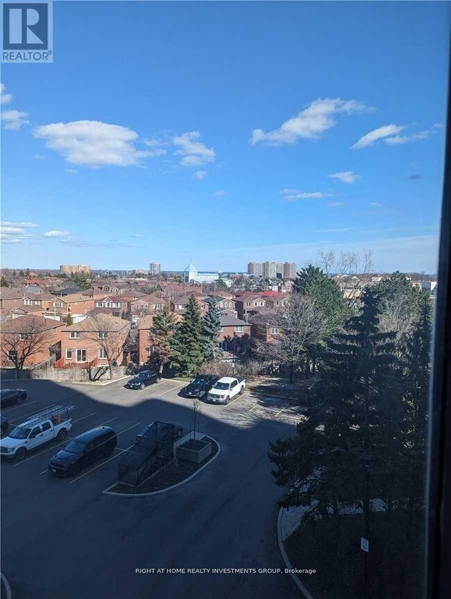 350 Webb Dr in Mississauga, ON - Building Photo - Building Photo