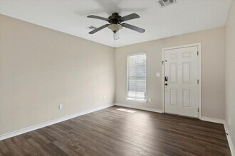 5165 Springwood Loop in Lumberton, TX - Building Photo - Building Photo