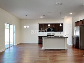 719 Zarabrooke Ct in Apopka, FL - Foto de edificio - Building Photo