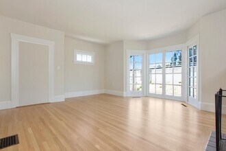 5831 Keith Ave in Oakland, CA - Building Photo - Building Photo