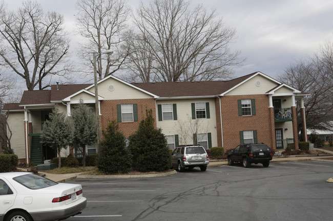 Jackson Parkview in Hendersonville, NC - Foto de edificio - Building Photo