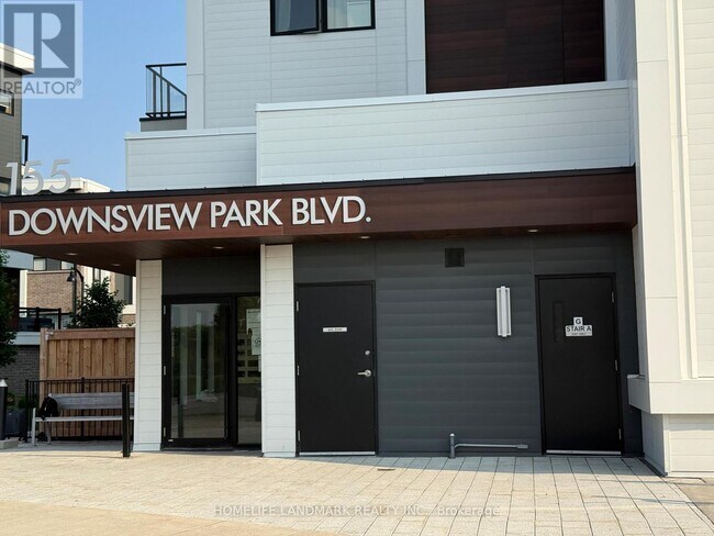 155-155 Downsview Park Blvd in Toronto, ON - Building Photo - Building Photo