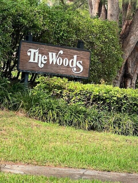 21911 Lake Forest Cir in Boca Raton, FL - Building Photo