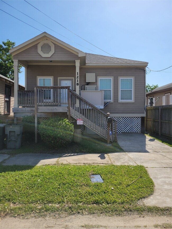 property at 1218 42nd St