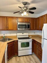 85 N Main St in East Hampton, CT - Building Photo - Building Photo