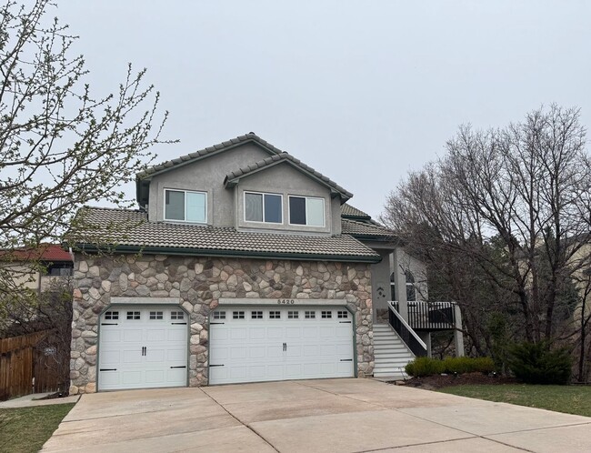 property at 5420 Broadmoor Bluffs Dr