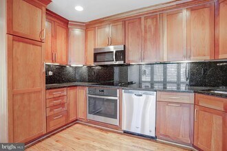 7525 Salem Rd in Falls Church, VA - Building Photo - Building Photo