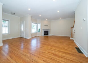 1023 Black Rock Tpke in Fairfield, CT - Building Photo - Building Photo