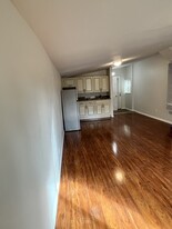 136 Orange Grove Ave in Placentia, CA - Building Photo