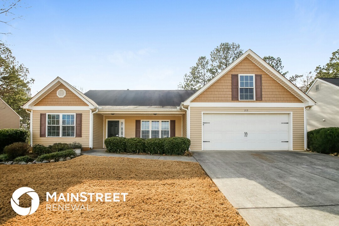 213 Comet Ct in Dallas, GA - Building Photo