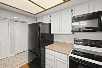 144 W Rockrimmon Blvd in Colorado Springs, CO - Building Photo - Building Photo