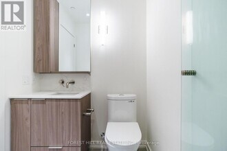 110 Broadway Ave in Toronto, ON - Building Photo - Building Photo