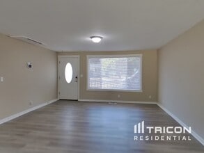 2607 Madrona Dr SE in Port Orchard, WA - Building Photo - Building Photo