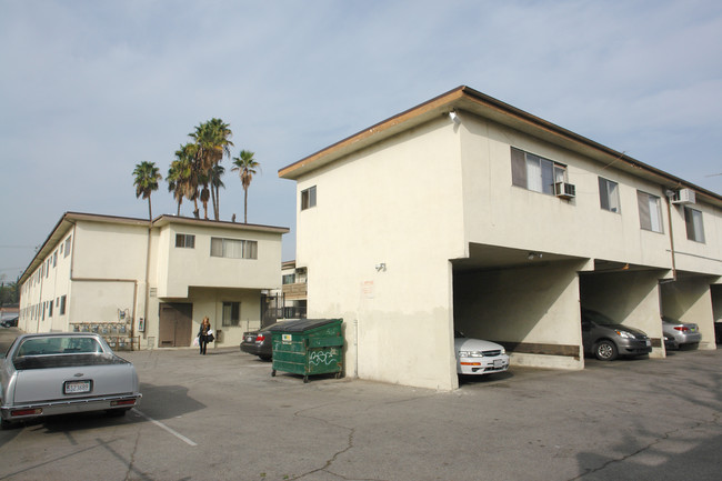 5640 Fair Ave in North Hollywood, CA - Foto de edificio - Building Photo