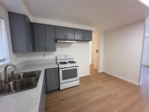 16260 Orange St in Hesperia, CA - Building Photo - Building Photo