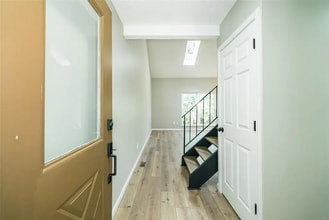 1 Bayside Ct in Lake St. Louis, MO - Building Photo - Building Photo