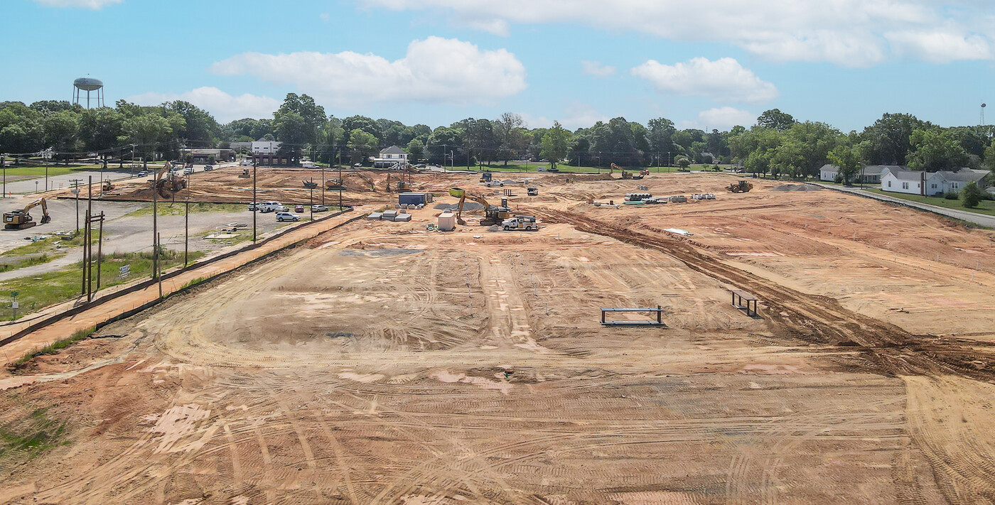 Pennant Square in Kannapolis, NC - Building Photo