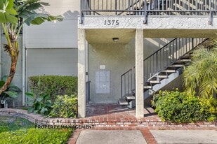 1375 Temple Ave. in Long Beach, CA - Building Photo