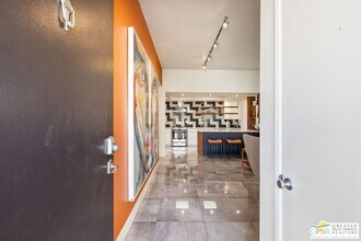 427 N Calle Rolph in Palm Springs, CA - Foto de edificio - Building Photo