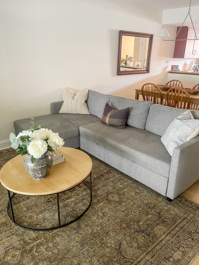 7360 Ulmerton Rd, Unit 16D in Largo, FL - Building Photo - Building Photo