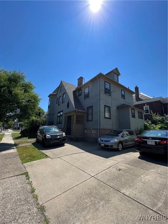 590 Richmond Ave in Buffalo, NY - Building Photo - Building Photo