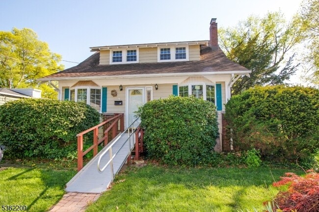 property at 33 Bassett Ave