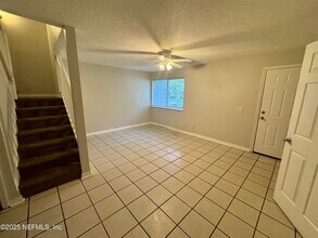 1643 E 16th St in Jacksonville, FL - Foto de edificio - Building Photo