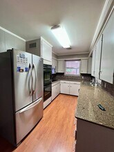 604 Mockingbird Ln in Kerrville, TX - Building Photo - Building Photo