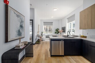 Lexington on Broadway in Woodcliff Lake, NJ - Building Photo - Interior Photo