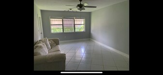 6720 Arbor Dr, Unit 210 in Miramar, FL - Building Photo