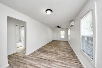 406 73rd St in Houston, TX - Building Photo - Building Photo