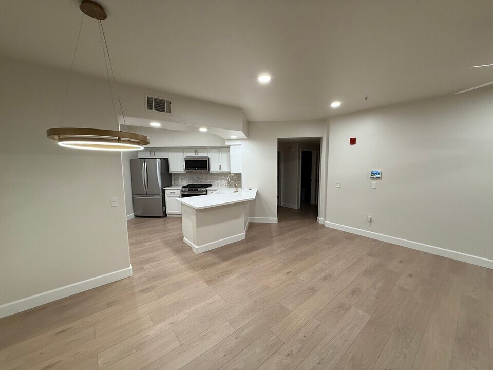 2463 Torino St in West Sacramento, CA - Building Photo