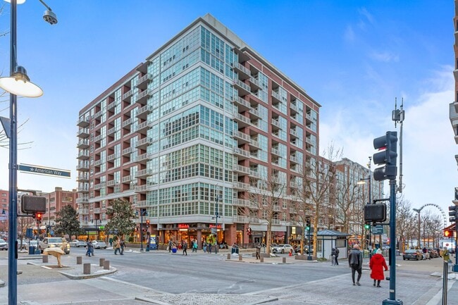 property at 157 Fleet St
