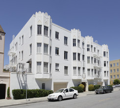 1600 Beach St in San Francisco, CA - Building Photo - Building Photo