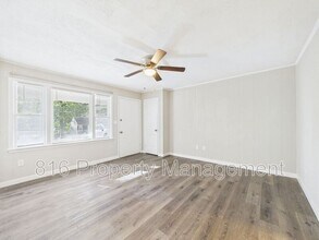 6709 Sterling Ave in Raytown, MO - Building Photo - Building Photo