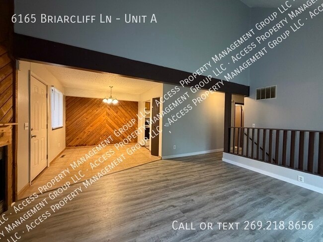 6165 Briarcliff Ln