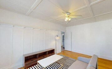 703 Washington St, Unit 1 in Boston, MA - Building Photo - Building Photo