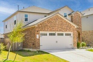 311 Canley Lp in Hutto, TX - Building Photo