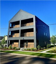 131 W Anderson Ave in Knoxville, TN - Building Photo