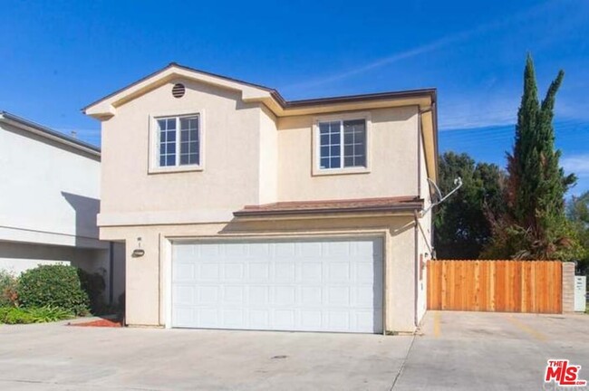 property at 9155 Cedros Ave