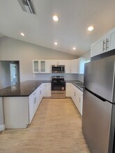 9020 S Indio Cir in La Belle, FL - Building Photo - Building Photo