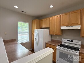 12003 Royal Castle Ct in Charlotte, NC - Building Photo - Building Photo