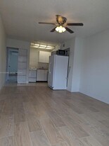 1078 W 42nd Pl in Hialeah, FL - Building Photo