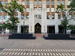120 N Congress St, Unit 1202 in Jackson, MS - Building Photo - Building Photo